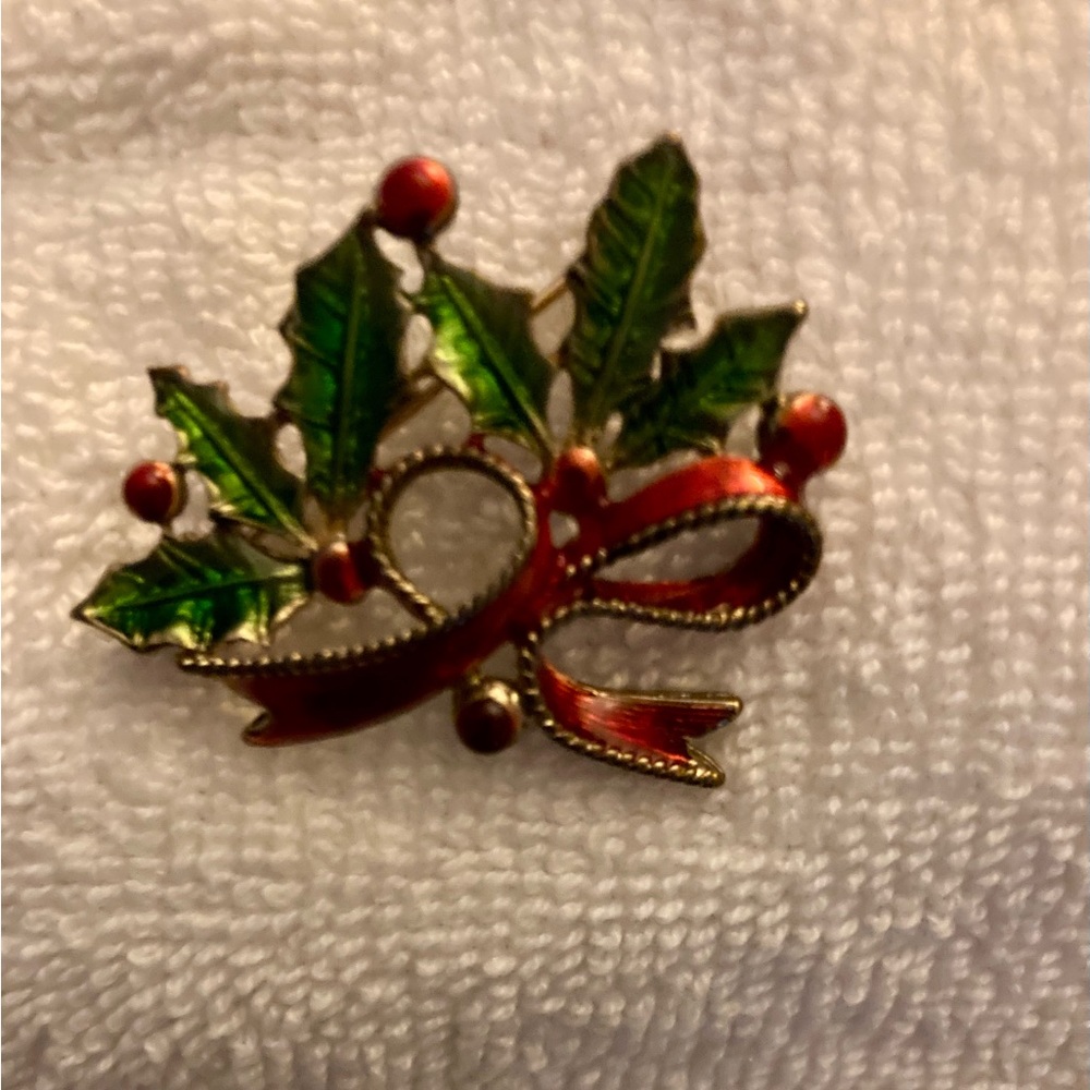 Monet Holly, Berry, Enameled Color Vintage Brooch, NIB.